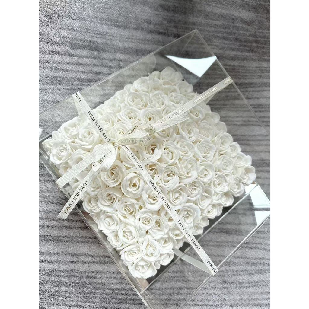 Bunga mawar kotak kado bunga abadi-kotak bunga aromaterapi/kotak kado ulang tahun/kado hari jadi-bunga sabun   untuk kekasih dan sahabat.