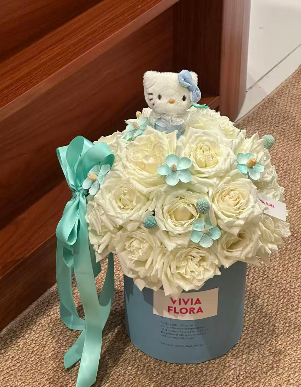 Artificial Bucket Flower/Hug Rose/Valentine's Day Gift/Birthday Luxury Soap Flower Ornament